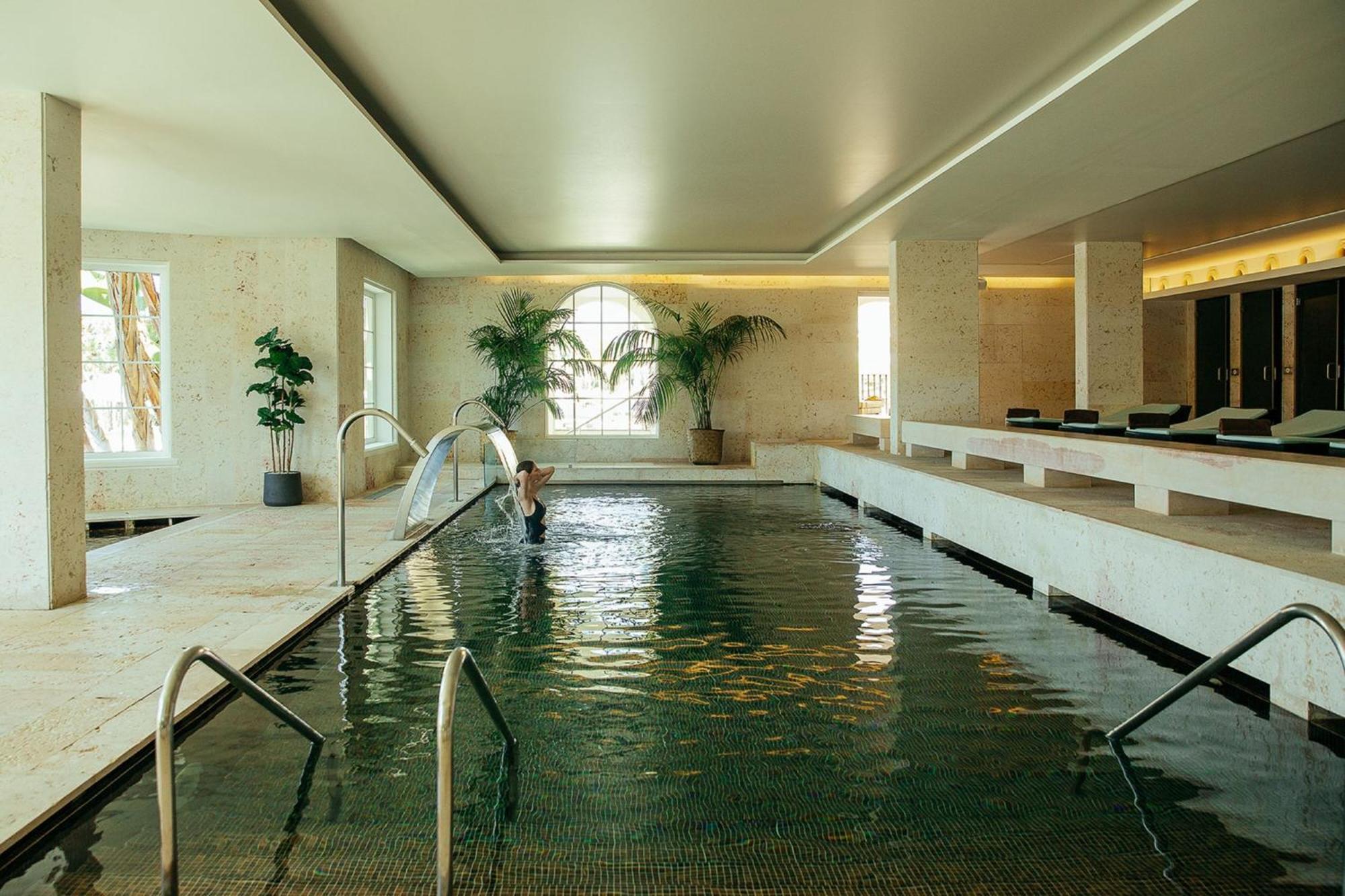 더 레이크 리조트 빌라모라 외부 사진 The spa at The Connaught